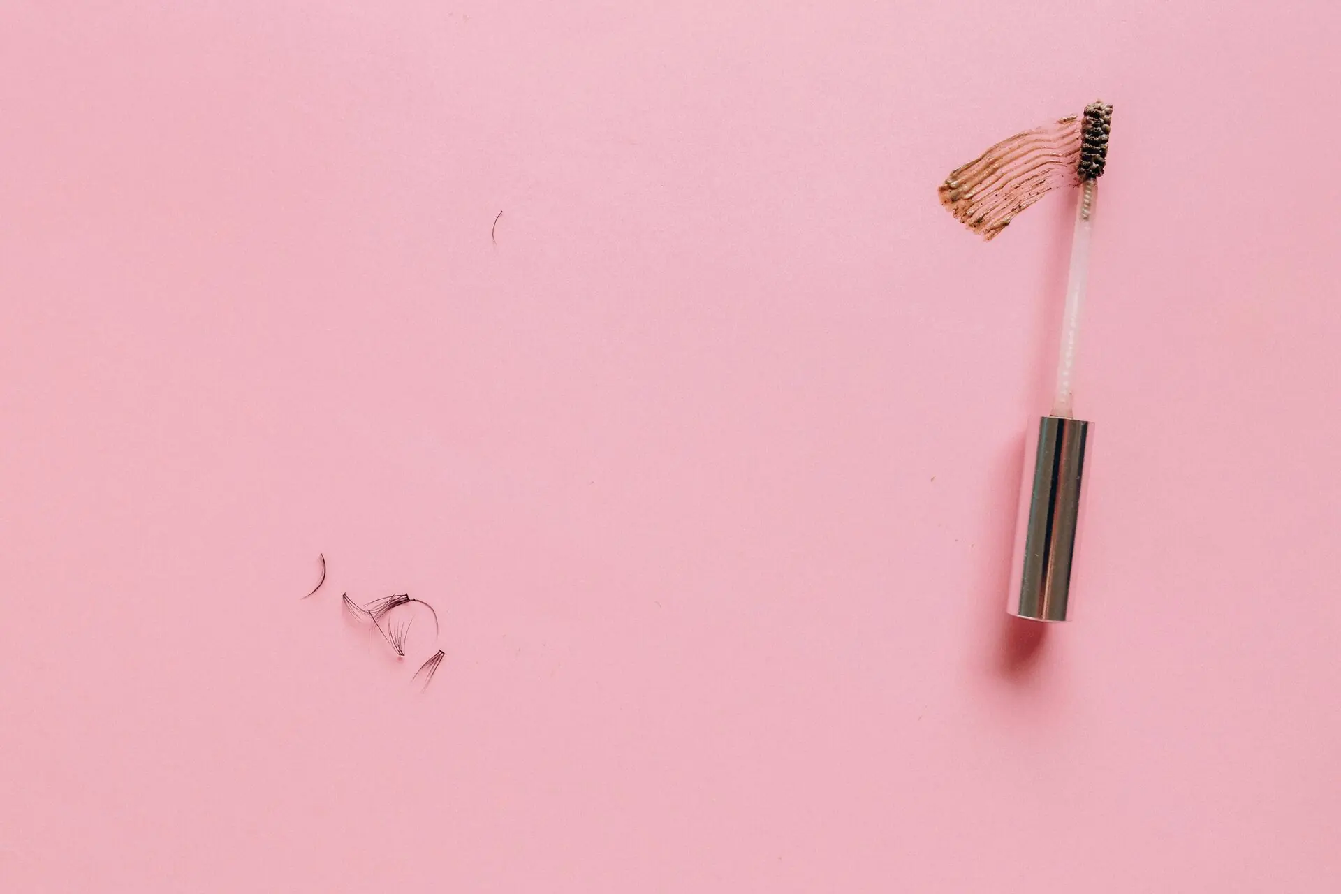 Mineral-Mascara im Test 2026: 6 Bio-Marken im Vergleich